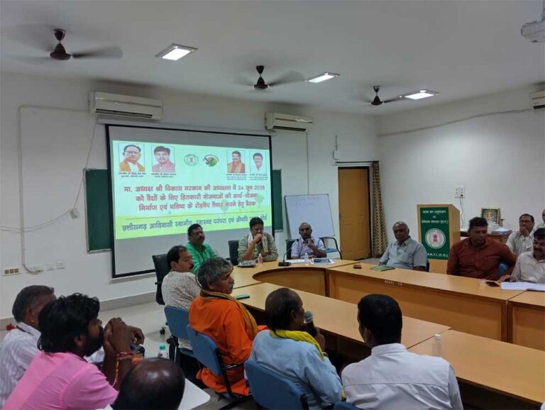 लोक स्वास्थ्य परंपराओं और पारंपरिक चिकित्सा ज्ञान के संवर्धन हेतु बोर्ड सक्रिय : विकास मरकाम