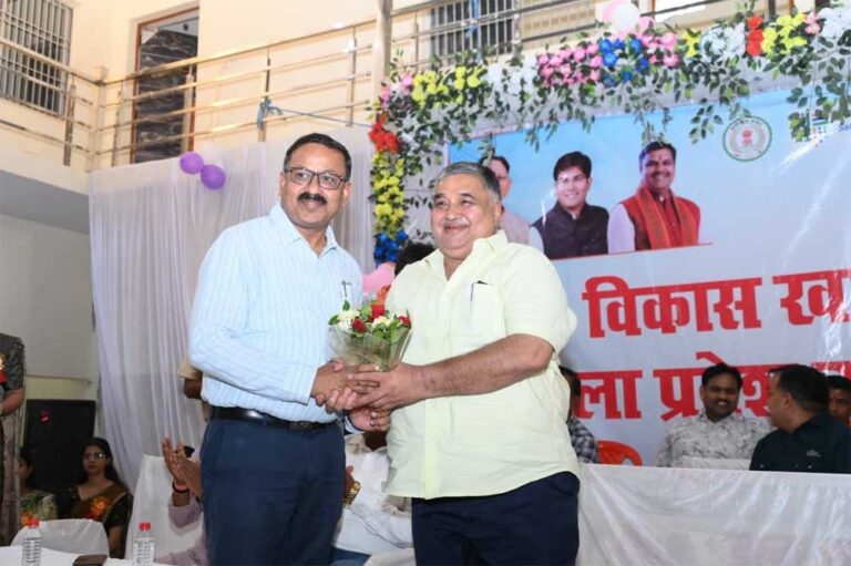 मंत्रीराजेश अग्रवाल ने साझा किए विद्यार्थी जीवन के अनुभव, लक्ष्य तय कर मन लगाकर पढ़ाई करने की दी प्रेरणा