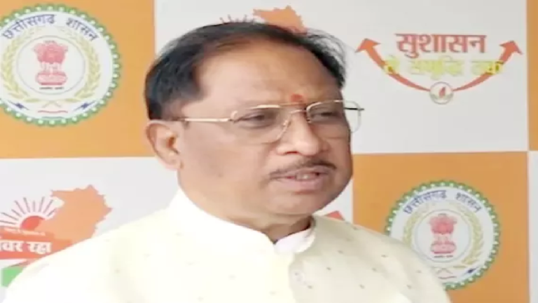 CG : कमिश्नर को जांच के निर्देश, रमन सिंह हुए थे नाराज …
