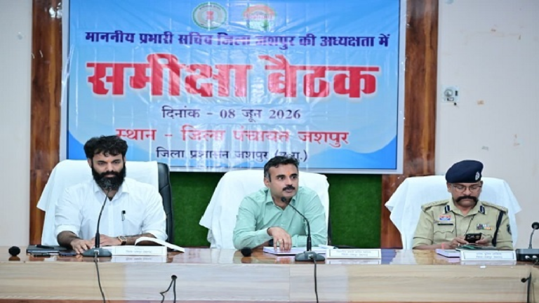CG : जशपुर में विकास कार्यों की समीक्षा, प्रभारी सचिव अंकित आनंद ने दिए समयबद्ध क्रियान्वयन के निर्देश …