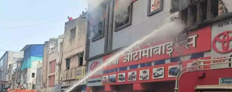 CG : MG रोड के ऑटोमोबाइल शॉप में लगी आग …