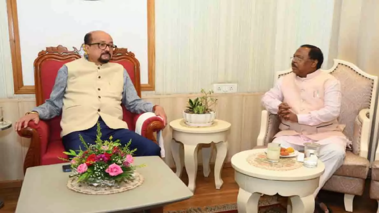 CG : राज्यपाल डेका से कृषि मंत्री नेताम ने की भेंट …