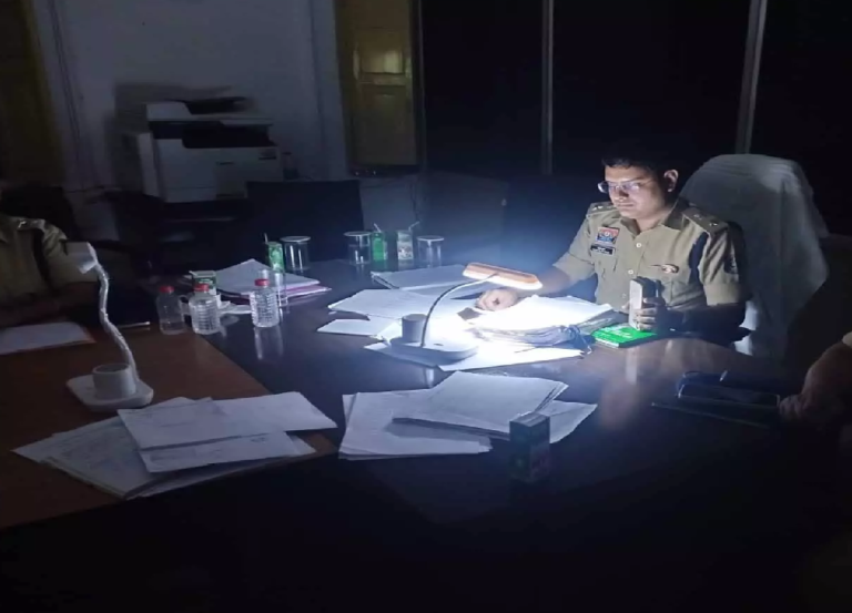 CG : रायपुर नॉर्थ जोन में पुलिस समीक्षा बैठक, अपराध नियंत्रण और विजिबल पुलिसिंग पर जोर …