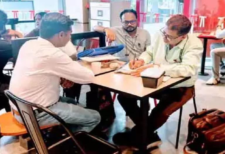 CG : 12 दुकानों में खाद्य विभाग की दबिश, साफ-सफाई रखने दी गई चेतावनी …
