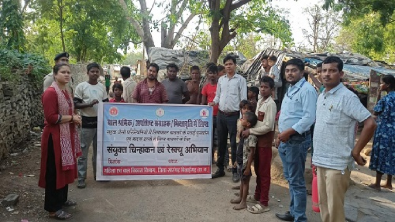 CG : घुमन्तु बच्चों के पुनर्वास के लिए महिला एवं बाल विकास विभाग द्वारा विशेष अभियान जारी …