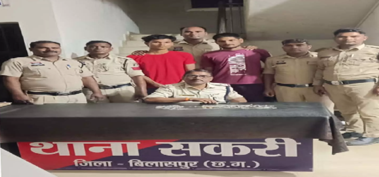 CG : चोरी का 24 घंटे में खुलासा, डॉग स्क्वॉड की मदद से दो आरोपी गिरफ्तार …