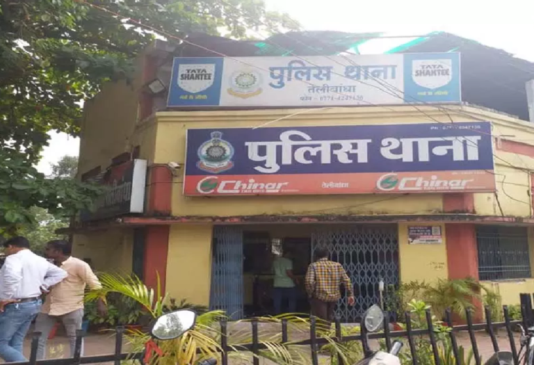 CG : तेलीबांधा में पुलिस पेट्रोलिंग टीम से विवाद, शासकीय कार्य में बाधा का केस दर्ज …