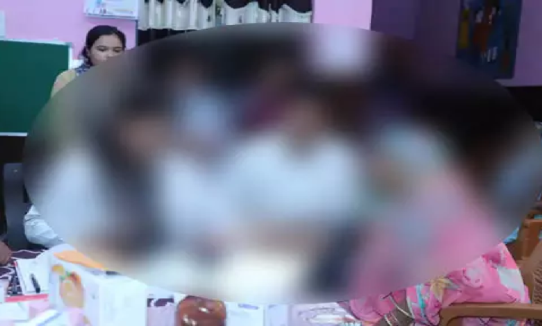 CG : बेटों से परेशान होकर आश्रम में चली गई थी मां, प्रशासन की पहल से लौटी घर …