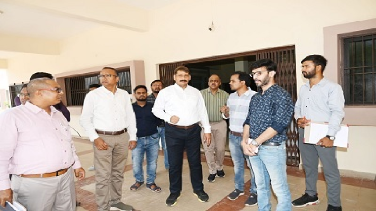 CG : मेडिकल कॉलेज की तैयारियां अंतिम चरण में, कलेक्टर ने किया निरीक्षण …