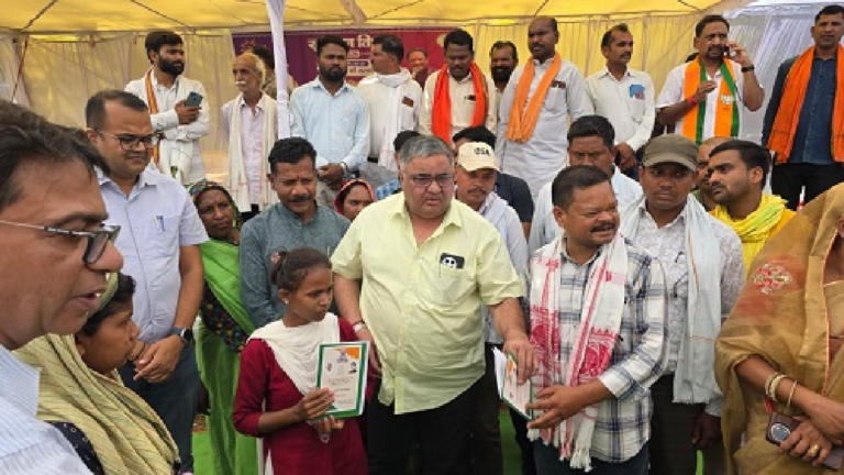CG : सुशासन तिहार : 540 नए राशन कार्ड बने,1062 हितग्राहियों की पेंशन स्वीकृत …
