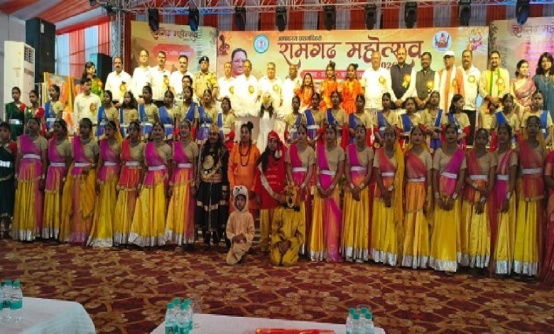 CG : रामगढ़ महोत्सव में रामलीला, कवि सम्मेलन और 'जटायु मोक्ष' की प्रस्तुति ने बांधा समां …