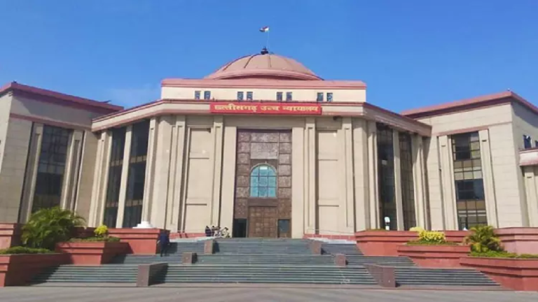 CG : दहेज लोभियों पर हाईकोर्ट ने दिखाई सख्ती, पति और सास-ससुर को 1 लाख जमा करने के निर्देश …