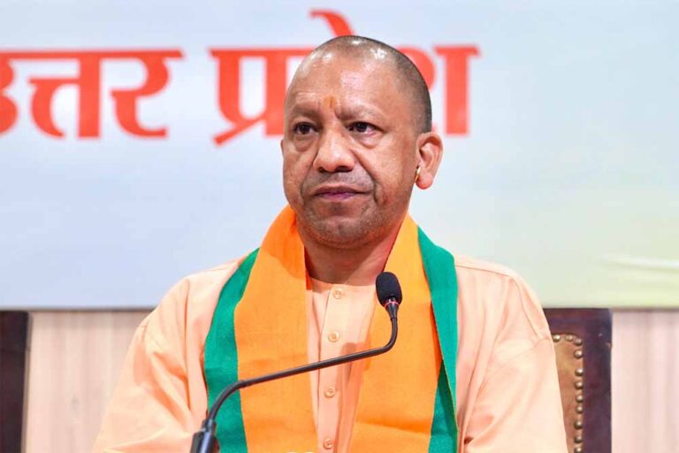 Yogi04-11.jpg