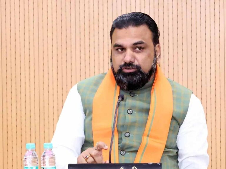 cm_samrat_3-13.jpg