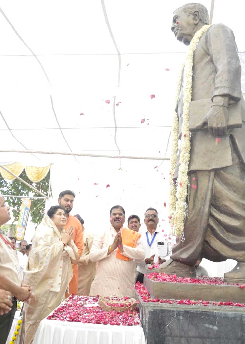 बाबूजी का जीवन जनसेवा और विकास के लिए रहा समर्पित : राज्यमंत्री गौर
