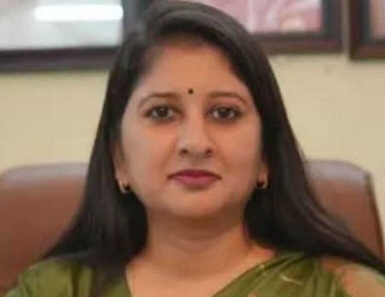 mahila_01-3.jpg