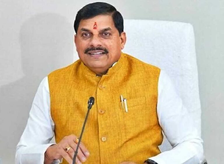 mohan_A_112_3.jpg