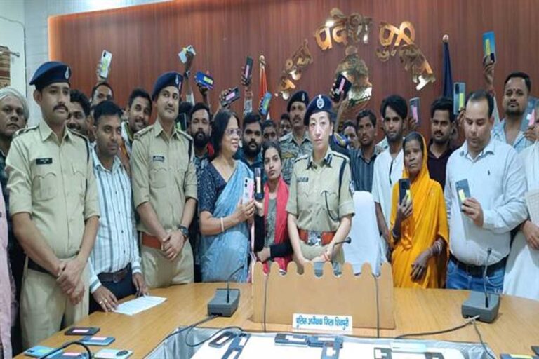 pOLICE_01-13.jpg