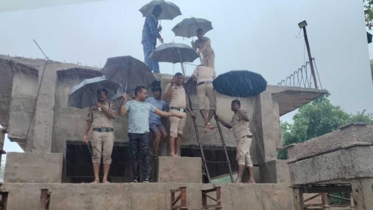 CG NEWS: नदी में फंसे 14 मजदूरों का सफल रेस्क्यू, रातभर पेड़ पर बिताई रात, सुबह सुरक्षित निकाले गए…