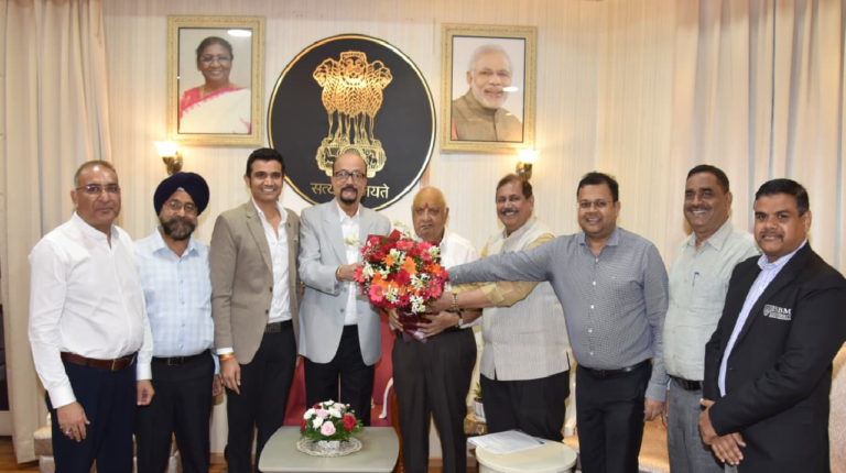 CG : राज्यपाल डेका से निजी विश्वविद्यालयों के पदाधिकारियों ने की भेंट