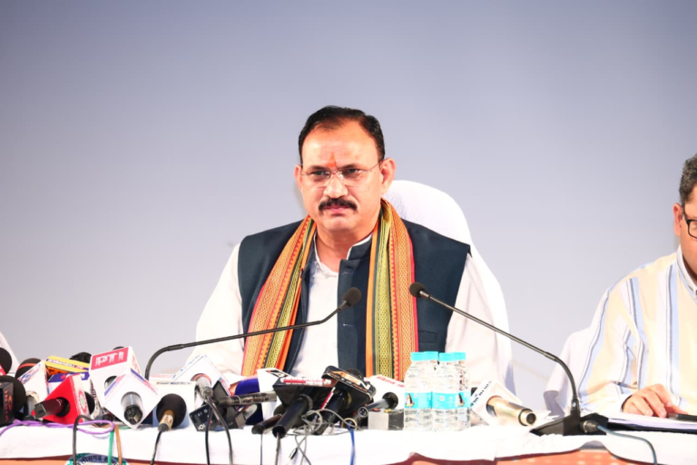 CG : मलेरिया पर निर्णायक प्रहार जारी, एक भी मृत्यु न हो यही हमारा लक्ष्य : स्वास्थ्य मंत्री...