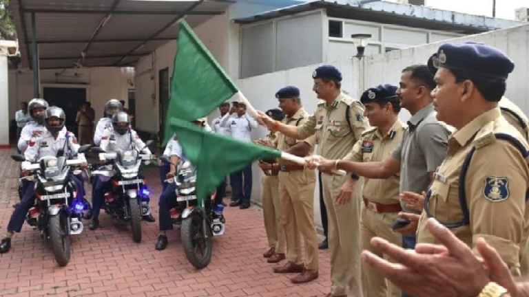 CG : रायपुर ट्रैफिक पुलिस को मिली 10 नई हाई-स्पीड बाइक, जाम की सूचना मिलते ही पहुंचेगी QRT…
