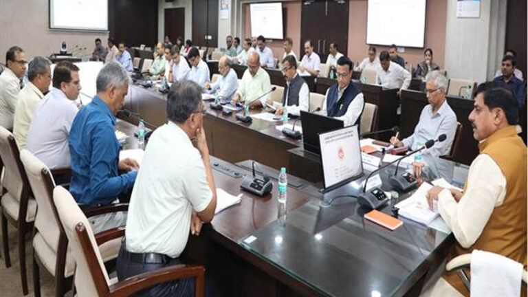 समय पाबंदी के लिए मंत्रालय, सतपुड़ा और विंध्याचल में लगाई जाएंगी बॉयोमेट्रिक मशीन : मुख्यमंत्री डॉ. यादव