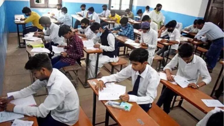 अभिभावकों से फीडबैक लेकर स्कूल सुधार की रिपोर्ट बनाएंगे अधिकारी अब