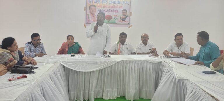 Rajnandgaon: मैं तुमको कल भी नहीं मानता था और आज भी ब्लॉक कांग्रेस अध्यक्ष नहीं मानता – विधायक