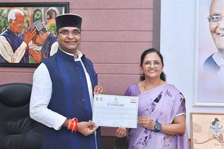 मंत्री विश्वास सारंग ने पर्वतारोही ज्योति रात्रे को दी ऐतिहासिक उपलब्धि पर शुभकामनाएं