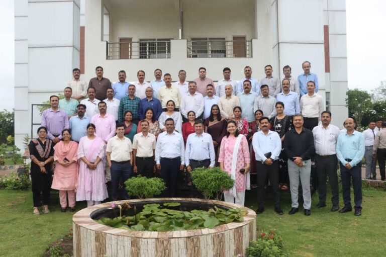 वित्तीय प्रबंधन में पारदर्शिता, जवाबदेही एवं नियमों के प्रभावी पालन पर दिया गया विशेष बल