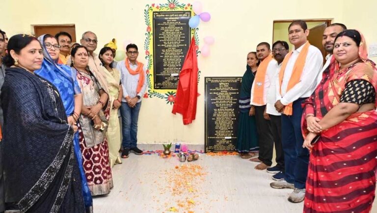 ग्राम झोंका के विकास को मिली नई रफ्तार, राजस्व मंत्री ने 27 लाख रुपये से अधिक के कार्यों की घोषणा की