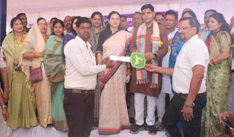 अनुदान से मिली नई रफ्तार: बिलाईगढ़ के तिहारूराम का खेती का सपना हुआ साकार