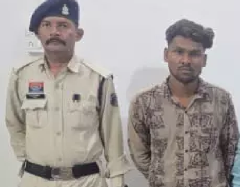 CG : महिलाओं से एक करोड़ की ठगी, दुर्ग पुलिस ने शातिरों को दबोचा …