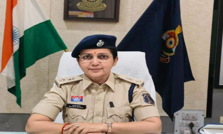 CG : धमतरी की नई पुलिस कप्तान बनीं भावना पांडेय ने लिया पदभार …