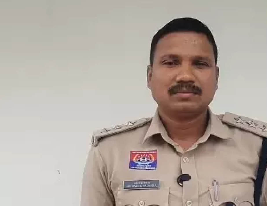 CG : प्रेमी की मौत से सदमे में चली गई प्रेमिका, घर में लगाई फांसी …