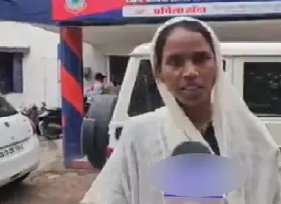 CG : घर में घुसकर गर्भवती का अपहरण फिर रेप, समाज के ठेकेदार पर आरोप …
