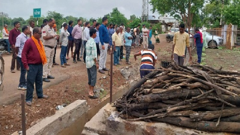 राजनांदगांव : कलेक्टर के निर्देश पर शासकीय भूमि से हटाया गया अवैध अतिक्रमण …