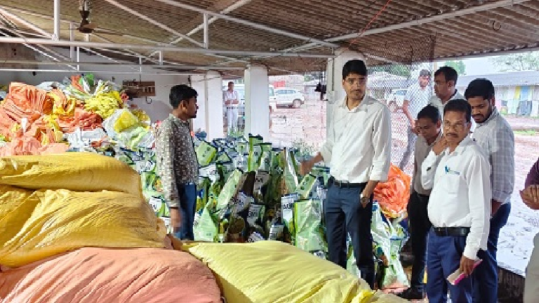 CG : अवैध भंडारण एवं पैकेजिंग यूनिट पर कृषि विभाग की बड़ी कार्रवाई …