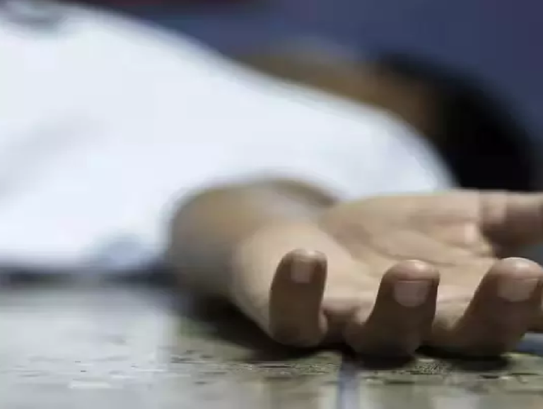 CG : कर्मचारी ने होटल में किया सुसाइड …