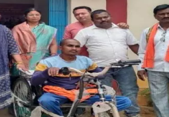 मोहला : बैटरी चालित ट्राइसाइकिल से बदली जिंदगी …