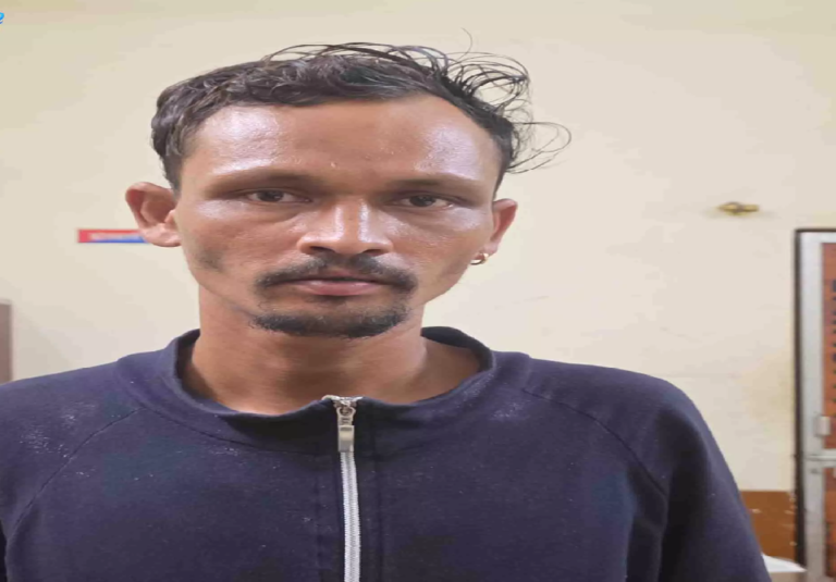 CG : शास्त्री बाजार से चोरी हुई Honda Pleasure बरामद, वाहन चोर गिरफ्तार …