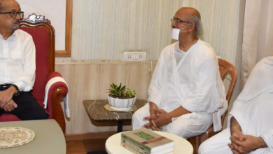 CG : राज्यपाल डेका से संतों ने की मुलाकात …