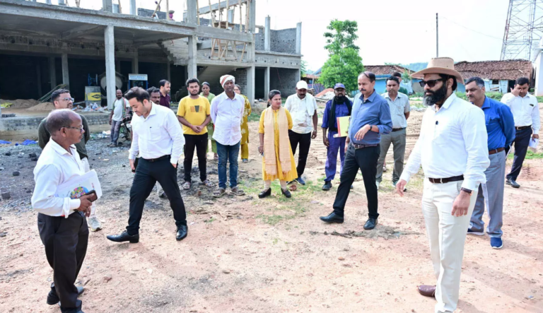 CG : दुलदुला और बंदरचुवा में आधुनिक बस स्टैंड निर्माण कार्य तेज, यात्रियों को जल्द मिलेगी बेहतर सुविधा …