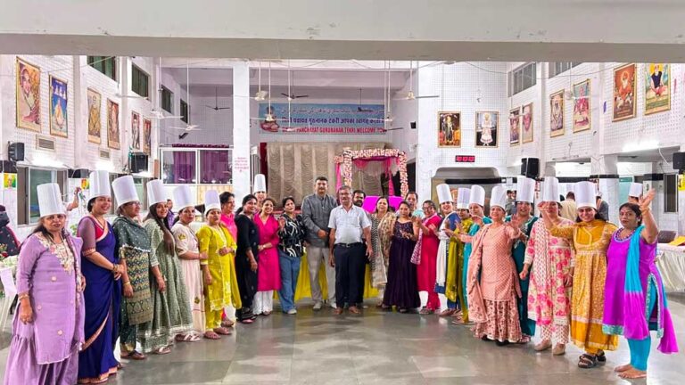 स्वाद और सृजन का संगम, कुकिंग प्रतियोगिता के दूसरे दिन महिलाओं ने बिखेरे प्रतिभा के रंग