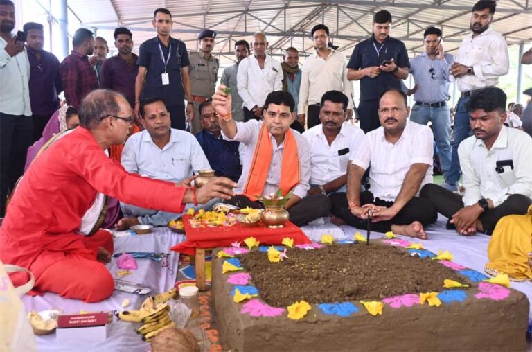 1.60 करोड़ के मिनी स्टेडियम व नए आंगनबाड़ी भवन से सरोरा के विकास को मिला बल