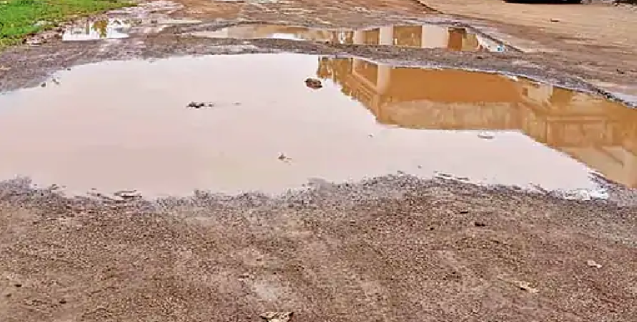 राजनांदगांव : बारिश थमने के बावजूद प्रमुख सड़कों पर पानी जमा…