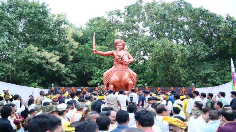 CG : शहीद वीर नारायण सिंह का जीवन सेवा, संघर्ष और राष्ट्रप्रेम की मिसाल : अरुण साव