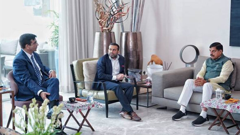 गुजरात के सहयोग से मध्यप्रदेश के 5000 लोगों को गारमेंट सेक्टर में मिलेगा रोजगार: मुख्यमंत्री डॉ. यादव