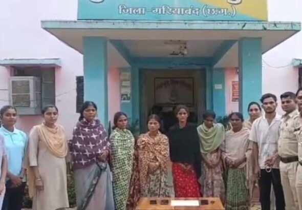 CG में महिला चोर गैंग पर शिकंजा, नागपुर की 7 महिलाएं गिरफ्तार; मंदिरों में गहने-पर्स करती थीं पार